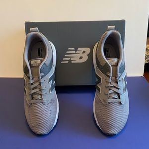 New balance light weight sneakers Size 11